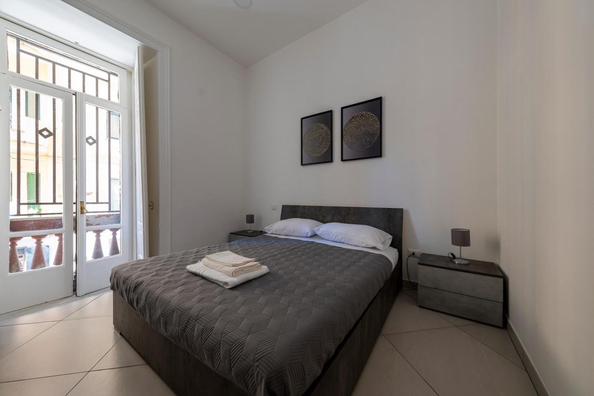 Casa Vacanze Nemesi Tyche Σαλέρνο Εξωτερικό φωτογραφία